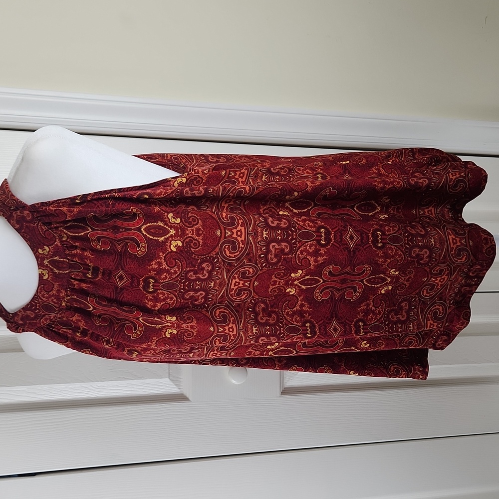 Red Paisley Sleeveless Top XL